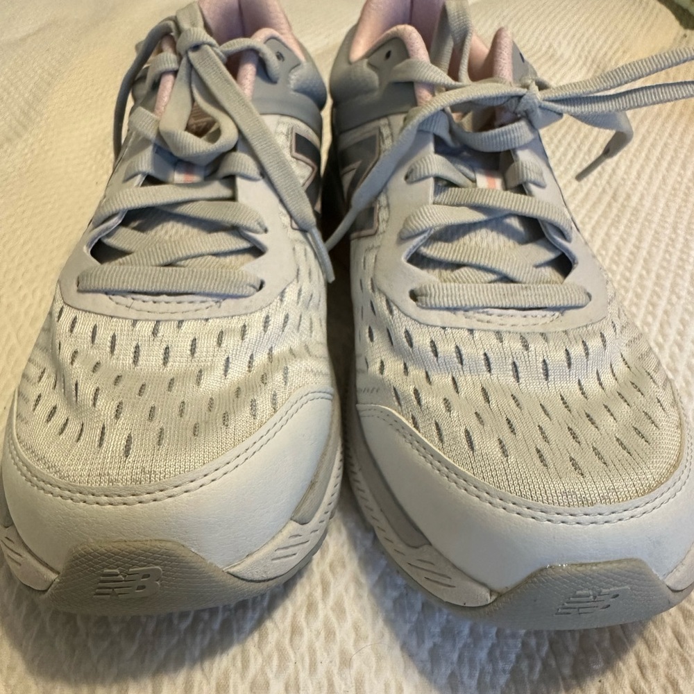New Balance Women’s Walking Shoes Sneakers WW847LW4 - Picture 2 of 10